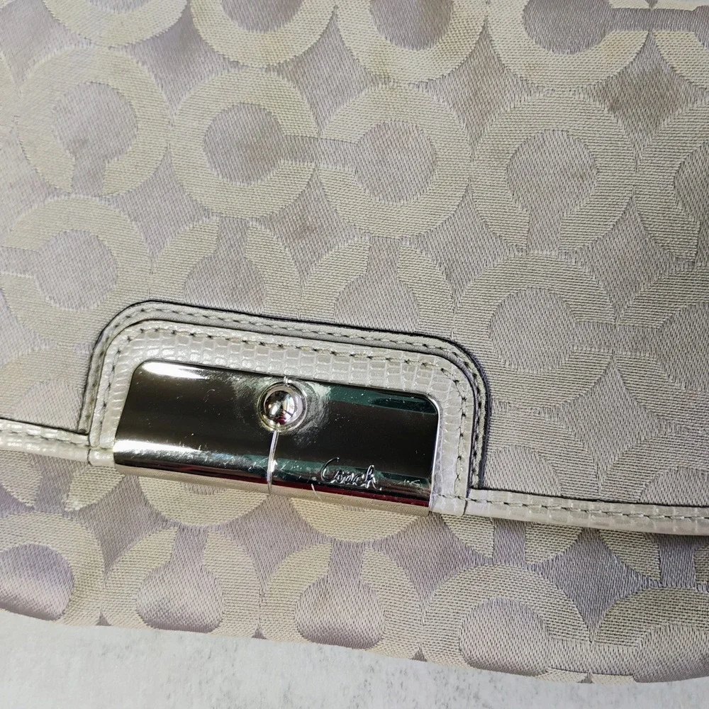 Coach Wristlet Kristin Beige Signature Canvas‎ Beige Leather Trim Small Bag